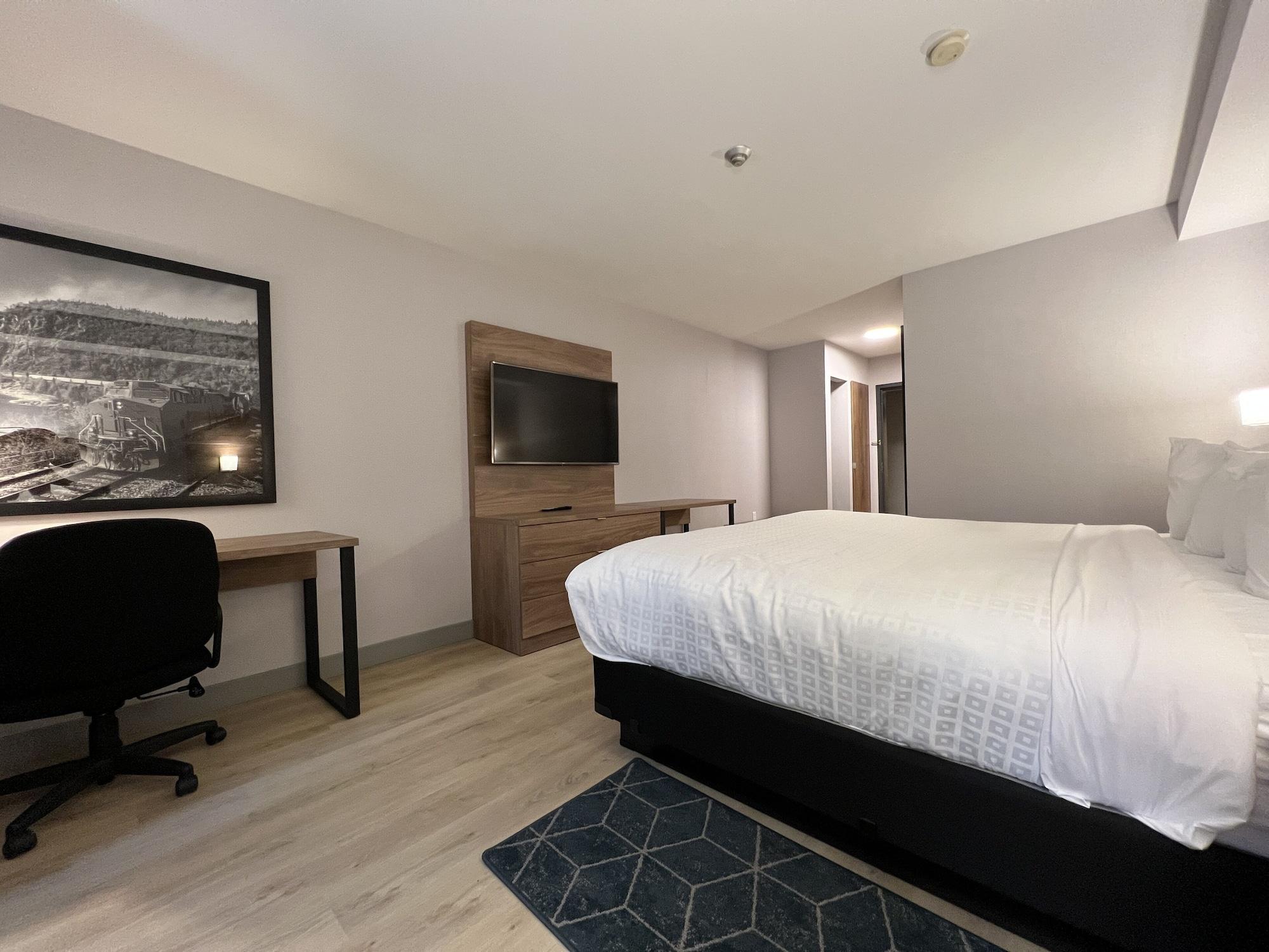 Super 8 By Wyndham Cornwall On Exterior foto